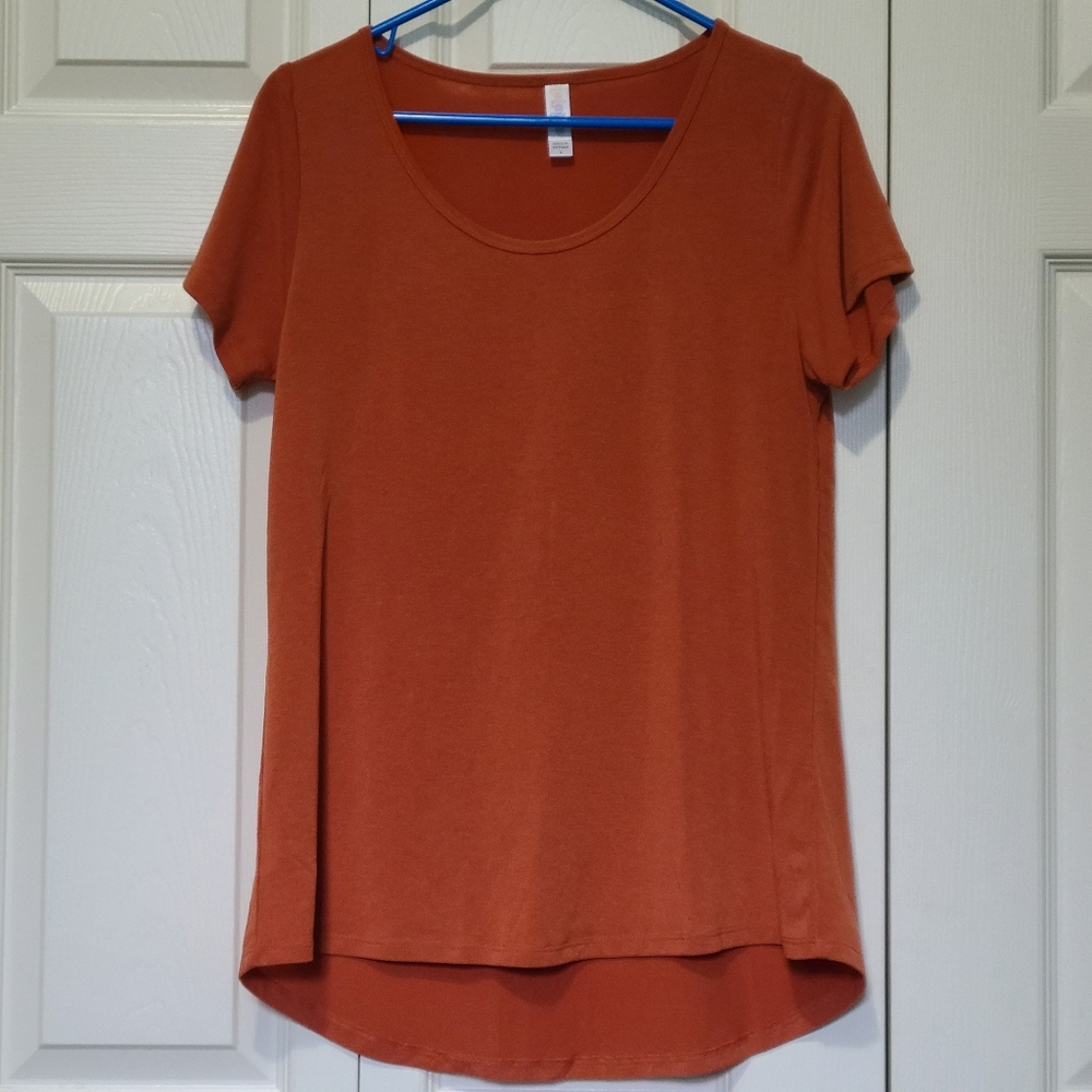 Women's Rust Orange Short Sleeve Top LuLaRoe Classic T Size Small